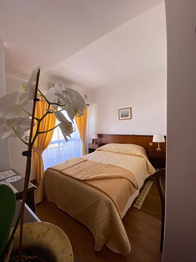 Guest House Toca Dos Grilos Estoril Zewnętrze zdjęcie